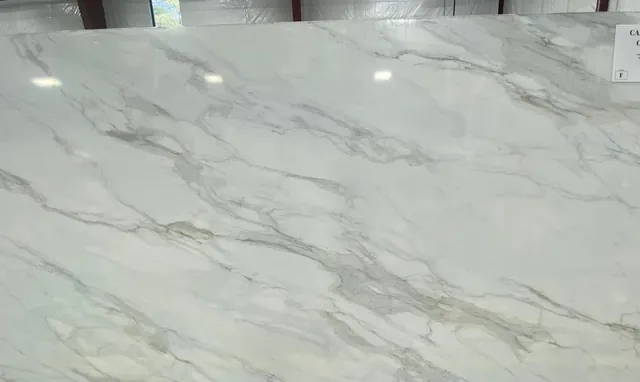 Calacatta Caldia slab