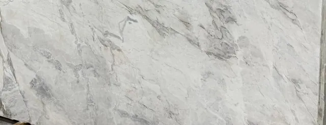 Calacatta Gold Matarazzo slab